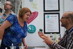 Sarah (of the Sugarpuffish blog) and Alex examining some labelling!